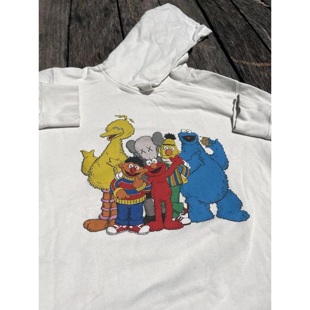 Kaws Sesame Street Uniqlo Hoodie!!! Hypebeast Elmo 🤑